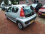 Peugeot 107 1.0 Active zeer Airco led. NL auto 84744km .nap