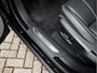 Land Rover Range Rover Velar 3.0 D300 AWD R-Dynamic SE | Luchtvering | Dealer Onderhouden | Adaptive Cruise | Panoramisch schuif-/kanteldak