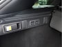 Land Rover Range Rover Velar 3.0 D300 AWD R-Dynamic SE | Luchtvering | Dealer Onderhouden | Adaptive Cruise | Panoramisch schuif-/kanteldak