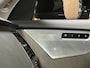 Volvo XC90 T8 AWD Recharge Ultra Dark | Vol! | Bowers & Wilkins | Luchtvering | Stoelventilatie | Trekhaak | Bodykit | 360 Camera | Head-Up Display | Stoelmassage | 455pk | Adaptieve Cruise Control | Stoelverwarming voor+achter | Stuurwielverwarming | Schuifdak | 22 Inch | Full LED Meesturende koplampen | Pilot Assist | BLIS Dode Hoek Detectie | Elektrische voorstoelen geheugen | Nappa Lederen bekleding | Zitting verlenging voorstoelen | Lederen Dashboard | Google Infotainment | Keyless Drive | Parkeersensoren voor+achter | Privacy Glass | Elektrisch bedienbare achterklep | Geïntegreerde zongordijnen achterportieren | Geïntegreerd kinderzitje achterin | Verlichte instaplijsten | 7-Persoons | 4-Zone Climate Control | DAB Radio | Apple Carplay/Android Auto | Alarm Klasse III | Draadloos telefoon opladen | Volvo On Call met mobiele App functie | Onyx Black Metallic |