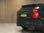 Volvo XC90 T8 AWD Recharge Ultra Dark | Vol! | Bowers & Wilkins | Luchtvering | Stoelventilatie | Trekhaak | Bodykit | 360 Camera | Head-Up Display | Stoelmassage | 455pk | Adaptieve Cruise Control | Stoelverwarming voor+achter | Stuurwielverwarming | Schuifdak | 22 Inch | Full LED Meesturende koplampen | Pilot Assist | BLIS Dode Hoek Detectie | Elektrische voorstoelen geheugen | Nappa Lederen bekleding | Zitting verlenging voorstoelen | Lederen Dashboard | Google Infotainment | Keyless Drive | Parkeersensoren voor+achter | Privacy Glass | Elektrisch bedienbare achterklep | Geïntegreerde zongordijnen achterportieren | Geïntegreerd kinderzitje achterin | Verlichte instaplijsten | 7-Persoons | 4-Zone Climate Control | DAB Radio | Apple Carplay/Android Auto | Alarm Klasse III | Draadloos telefoon opladen | Volvo On Call met mobiele App functie | Onyx Black Metallic |