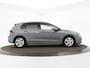 Volkswagen Golf 1.0 eTSI 110pk DSG Life · Camera · Apple/Android Car Play · Navigatie · P-Sensoren · Sfeerverlichting · 16'' Inch · Garantie t/m 06-02-2028 of 100.000km