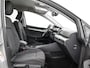 Volkswagen Golf 1.0 eTSI 110pk DSG Life · Camera · Apple/Android Car Play · Navigatie · P-Sensoren · Sfeerverlichting · 16'' Inch · Garantie t/m 06-02-2028 of 100.000km