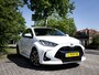 Toyota Yaris 1.5 Hybrid Dynamic 1e-Eig. & Dealer-Onderh. BOVAG-Garantie. NL-Auto.