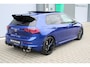 Volkswagen Golf 2.0 TSI R 4M PERFORMANCE | AKRAPOVIC | LEDER | PANO | LED IQ | HARMAN KARDON | CAMERA | ACC | 19" ESTORIL | 1E EIG