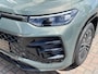 Volkswagen Tayron 1.5 eHybrid R-Line / AUTOMAAT/ 272 PK/ GARANTIE TM 7-2030/ TREKHAAK/ PANO/ BLACK STYLE/ 360 CAMERA/ CRUISE/ NAVI/ APP-CONNECT/ STOELVERWARMING/ 20" LMV
