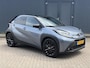 Toyota Aygo X 1.0 VVT-i MT Premium / Apple Carplay / NAP Logisch / Stoelverwarming / 18 INCH LM Velgen / Achteruitrijcamera / Adaptieve Cruise Control /