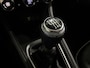Renault Captur 90PK TCe Intens | Schuif/Kantel Dak | Camera | Parkeersensoren | Apple CarPlay/Android Auto | Cruise Control | Climate Control | 9,3" Navi | Armsteun | Licht & Regen Sensor | Full LED |