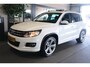Volkswagen Tiguan 1.4 TSI R-line Pano Trek Cam Keyless Led Pdc