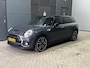 MINI Clubman 2.0 Cooper S Chili Serious Business | Panoramadak | Trekhaak | Keyless | Stoelverwarming | LED | 19 Inch