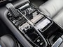 Volvo V60 T6 Plug-in AWD Ultimate Dark|Long|360|B&W|Pano|HuD|Trekhaak