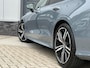 Volvo V60 T6 Plug-in AWD Ultimate Dark|Long|360|B&W|Pano|HuD|Trekhaak