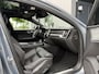 Volvo V60 T6 Plug-in AWD Ultimate Dark|Long|360|B&W|Pano|HuD|Trekhaak