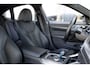 BMW i4 eDrive40 84 kWh | High Executive | M Sportpakket | 19" LM Velgen | Elektrisch verstelbare stoelen | Head-Up Display | Harman Kardon | Achteruitrijcamera | Stoel & Stuurwielverwarming | Comfort Access |