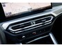 BMW i4 eDrive40 84 kWh | High Executive | M Sportpakket | 19" LM Velgen | Elektrisch verstelbare stoelen | Head-Up Display | Harman Kardon | Achteruitrijcamera | Stoel & Stuurwielverwarming | Comfort Access |