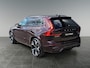 Volvo XC60 2.0 T8 Plug-in hybrid AWD Ultra Dark | Luchtvering | Bowers & Wilkins sound | Trekhaak | Massagefunctie |
