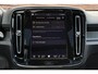Volvo EX40 Single Motor Ext. Range Ultra Bl. Ed. Eur.| 82 kWh Panoramisch schuif-/ kanteldak | Elektrische voorstoelen met geheugenfunctie | Harman Kardon | Extra getint glas | Stoel-/ stuurwielverwarming | Driver assist | 20 inch. lichtmetalen velgen | verwarmde achterbank