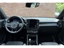 Volvo EX40 Single Motor Ext. Range Ultra Bl. Ed. Eur.| 82 kWh Panoramisch schuif-/ kanteldak | Elektrische voorstoelen met geheugenfunctie | Harman Kardon | Extra getint glas | Stoel-/ stuurwielverwarming | Driver assist | 20 inch. lichtmetalen velgen | verwarmde achterbank