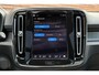 Volvo EX40 Single Motor Ext. Range Ultra Bl. Ed. Eur.| 82 kWh Panoramisch schuif-/ kanteldak | Elektrische voorstoelen met geheugenfunctie | Harman Kardon | Extra getint glas | Stoel-/ stuurwielverwarming | Driver assist | 20 inch. lichtmetalen velgen | verwarmde achterbank