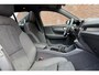 Volvo EX40 Single Motor Ext. Range Ultra Bl. Ed. Eur.| 82 kWh Panoramisch schuif-/ kanteldak | Elektrische voorstoelen met geheugenfunctie | Harman Kardon | Extra getint glas | Stoel-/ stuurwielverwarming | Driver assist | 20 inch. lichtmetalen velgen | verwarmde achterbank