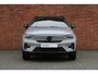 Volvo EX40 Single Motor Ext. Range Ultra Bl. Ed. Eur.| 82 kWh Panoramisch schuif-/ kanteldak | Elektrische voorstoelen met geheugenfunctie | Harman Kardon | Extra getint glas | Stoel-/ stuurwielverwarming | Driver assist | 20 inch. lichtmetalen velgen | verwarmde achterbank