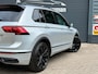 Volkswagen Tiguan 1.5 TSI R-Line Business+ | Pano | IQ | Cam