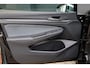 Volkswagen Golf 2.0 TSI R 4Motion | PANO | AKRAPOVIC | DODE HOEK | STUURVERW | IQ-LIGHT |