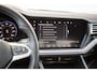 Volkswagen Touareg R 3.0 TSI eHybrid 462pk 4MOTION | Panoramadak | Luchtvering | Servosluiting | Trekhaak | Leder Pakket | 22'' Velgen