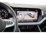 Volkswagen Touareg R 3.0 TSI eHybrid 462pk 4MOTION | Panoramadak | Luchtvering | Servosluiting | Trekhaak | Leder Pakket | 22'' Velgen