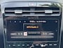 Hyundai Tucson 1.6 T-GDI HEV Comfort 4WD / Fabrieksgarantie tot 05-2028 / Automaat / Uniek 4WD / Dealer onderhouden / Navigatie / Apple Carplay Android / Stuur- & stoelverwarming / Elektrische klep / 17" LM wielen /