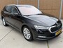 Skoda Octavia Combi 1.5 e-TSI Business Edition Plus Automaat | Adaptieve cruise control | Elektrisch bedienbare achterklep | Stoelverwarming | LED verlichting | Climate control | Parkeersensoren voor en achter