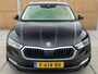 Skoda Octavia Combi 1.5 e-TSI Business Edition Plus Automaat | Adaptieve cruise control | Elektrisch bedienbare achterklep | Stoelverwarming | LED verlichting | Climate control | Parkeersensoren voor en achter