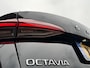 Skoda Octavia Combi 1.5 e-TSI Business Edition Plus Automaat | Adaptieve cruise control | Elektrisch bedienbare achterklep | Stoelverwarming | LED verlichting | Climate control | Parkeersensoren voor en achter