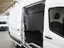 Ford Transit 350 | 2.0 TDCI | L4 H3 | TREND | RWD | 2-ZITS | NAVIGATIE | STOELVERWARMING | LAADRUIMTE PAKKET | TREKHAAK | PARKEERSENSOREN | CARPLAY | ANDROID AUTO | CRUISE CONTROL | AIRCO