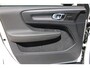 Volvo XC40 T4 R-Design | Panoramadak | Adaptieve cruise control | Achteruitrijcamera | Elektrische achterklep | Keyless | DAB+ | Elektrische voorstoelen | Harman/Kardon Premium Geluidssysteem