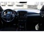 Volvo XC40 T4 R-Design | Panoramadak | Adaptieve cruise control | Achteruitrijcamera | Elektrische achterklep | Keyless | DAB+ | Elektrische voorstoelen | Harman/Kardon Premium Geluidssysteem