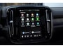 Volvo EX40 252PK Automaat Ext. Range Ultra Black Edition / Adaptieve koplampen / Panoramadak / 360 Camera / Apple carplay / Android auto / Elektrisch bedienbare voorstoelen / Pilot assist / Adaptive cruise control / Harman kardon audio / Stoelverwarming voor / Warmtepomp