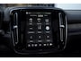Volvo EX40 252PK Automaat Ext. Range Ultra Black Edition / Adaptieve koplampen / Panoramadak / 360 Camera / Apple carplay / Android auto / Elektrisch bedienbare voorstoelen / Pilot assist / Adaptive cruise control / Harman kardon audio / Stoelverwarming voor / Warmtepomp