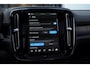 Volvo EX40 252PK Automaat Ext. Range Ultra Black Edition / Adaptieve koplampen / Panoramadak / 360 Camera / Apple carplay / Android auto / Elektrisch bedienbare voorstoelen / Pilot assist / Adaptive cruise control / Harman kardon audio / Stoelverwarming voor / Warmtepomp