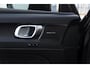 Volvo EX40 252PK Automaat Ext. Range Ultra Black Edition / Adaptieve koplampen / Panoramadak / 360 Camera / Apple carplay / Android auto / Elektrisch bedienbare voorstoelen / Pilot assist / Adaptive cruise control / Harman kardon audio / Stoelverwarming voor / Warmtepomp