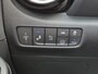 Hyundai Kona 1.6 GDI HEV Premium / Dealer onderhouden / Head Up Display / Adaptief cruise control / Achteruitrijcamera / Trekgewicht 1300 kg / Stuur- & Stoelverwarming / Stoelventilatie / Keyless Entry/Start / Krell audio systeem / Draadloze telefoon lader /