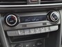 Hyundai Kona 1.6 GDI HEV Premium / Dealer onderhouden / Head Up Display / Adaptief cruise control / Achteruitrijcamera / Trekgewicht 1300 kg / Stuur- & Stoelverwarming / Stoelventilatie / Keyless Entry/Start / Krell audio systeem / Draadloze telefoon lader /