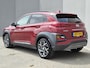 Hyundai Kona 1.6 GDI HEV Premium / Dealer onderhouden / Head Up Display / Adaptief cruise control / Achteruitrijcamera / Trekgewicht 1300 kg / Stuur- & Stoelverwarming / Stoelventilatie / Keyless Entry/Start / Krell audio systeem / Draadloze telefoon lader /