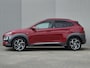 Hyundai Kona 1.6 GDI HEV Premium / Dealer onderhouden / Head Up Display / Adaptief cruise control / Achteruitrijcamera / Trekgewicht 1300 kg / Stuur- & Stoelverwarming / Stoelventilatie / Keyless Entry/Start / Krell audio systeem / Draadloze telefoon lader /