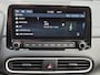 Hyundai Kona 1.6 GDI HEV Premium / Dealer onderhouden / Head Up Display / Adaptief cruise control / Achteruitrijcamera / Trekgewicht 1300 kg / Stuur- & Stoelverwarming / Stoelventilatie / Keyless Entry/Start / Krell audio systeem / Draadloze telefoon lader /
