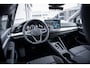 Volkswagen Golf Life Edition eHybrid | Achteruitrijcamera (Rear View) | Parkeersensoren voor en achter (Park Distance Control) | Sleutelloos vergrendel- en startsysteem (Keyless Access)