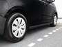 Volkswagen ID. Buzz Cargo Economy Limited Edition Elektromotor 286PK 79 kWh | Navi via App Connect | Camera | Trekhaak | Bijrijdersbank | Achterklep | Grote Accu