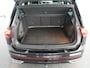 Volkswagen Tiguan 1.4 TSI eHybrid R-Line Business+ | Black style | Trekhaak | Virtual | Winterpakket | ACC | Dodehoeksensor |