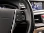 Volvo V40 Cross Country 1.6 T4 Summum Sport 180Pk Automaat (PANORAMADAK, NAVIGATIE, LEDER, MEMORY SEATS, CAMERA, STOELVERWARMING, XENON, GETINT GLAS, KEYLESS, NIEUWSTAAT)