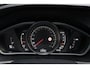 Volvo V40 2.0 D4 Inscription Automaat 190pk | Leer | Stoelverwarming | Adaptieve Cruise Control | Camera | BLIS